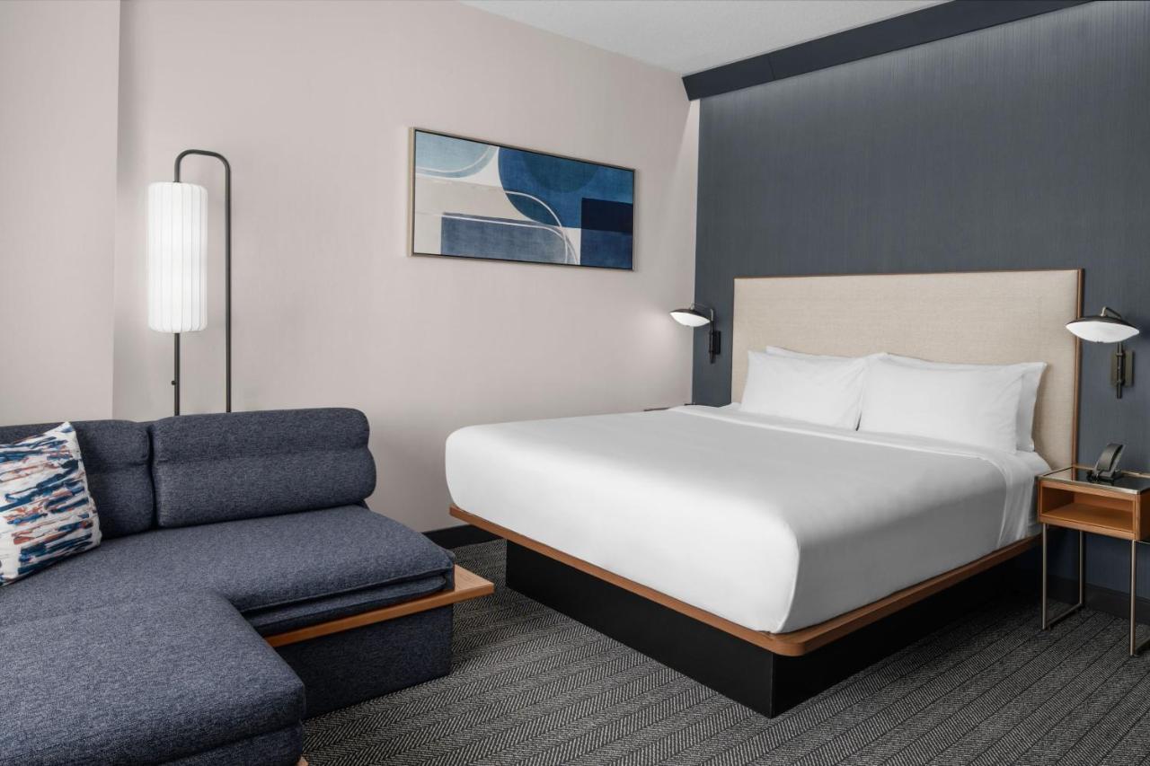 מלון Courtyard By Marriott Calgary Downtown מראה חיצוני תמונה